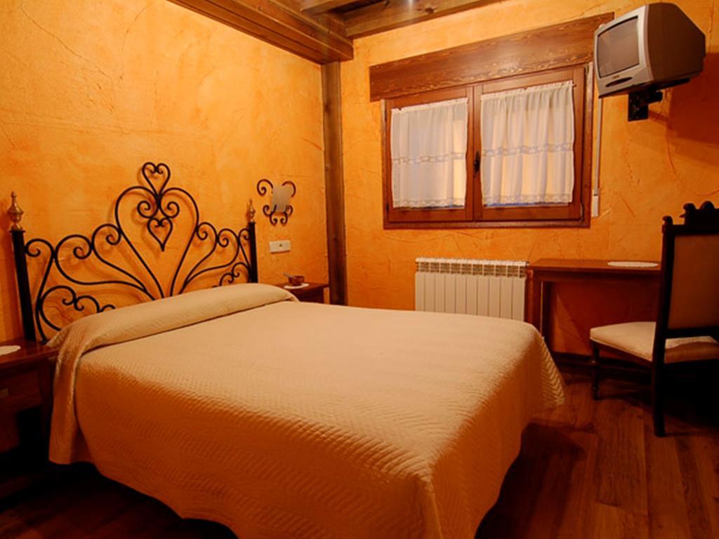 La Casona Del Herrero Navaleno Pokój zdjęcie
